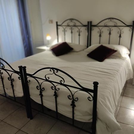 Crispi Accomodation B&B Катания Екстериор снимка