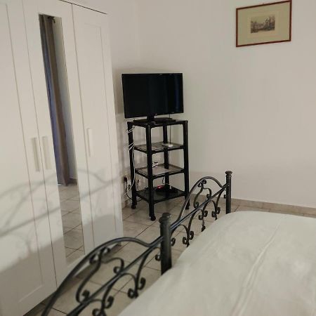 Crispi Accomodation B&B Катания Екстериор снимка
