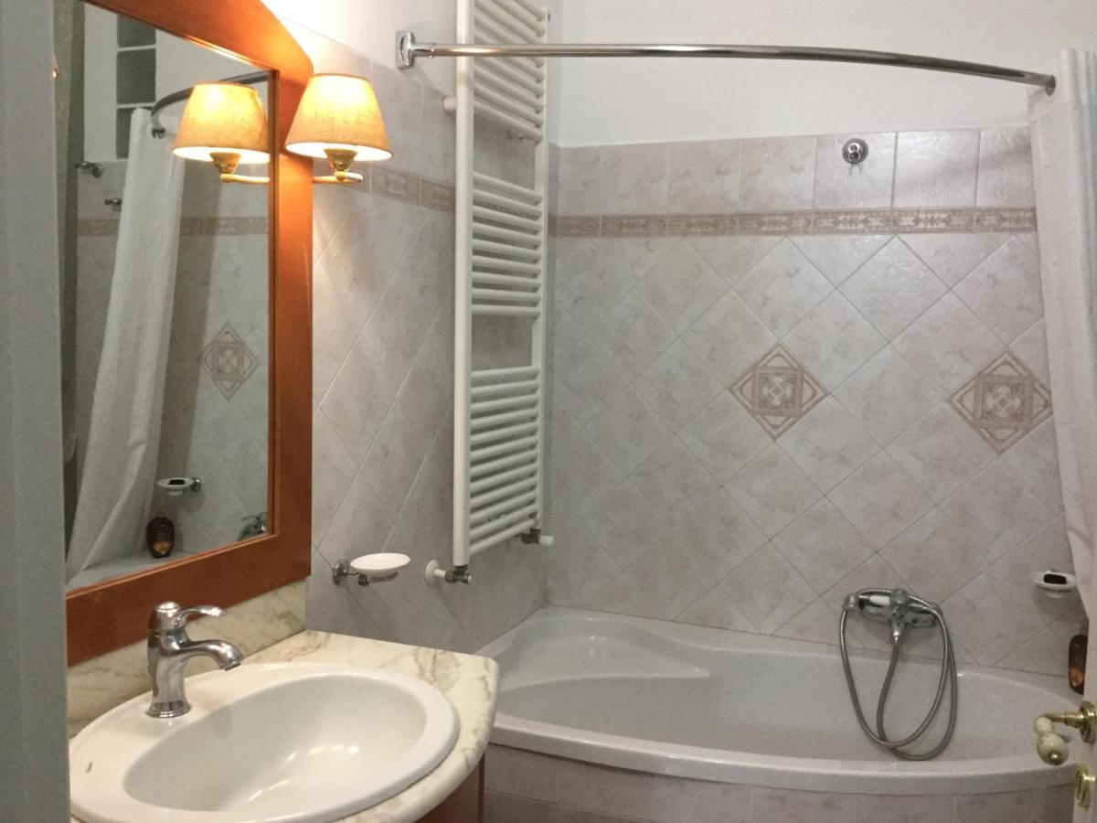 Crispi Accomodation B&B Катания Екстериор снимка