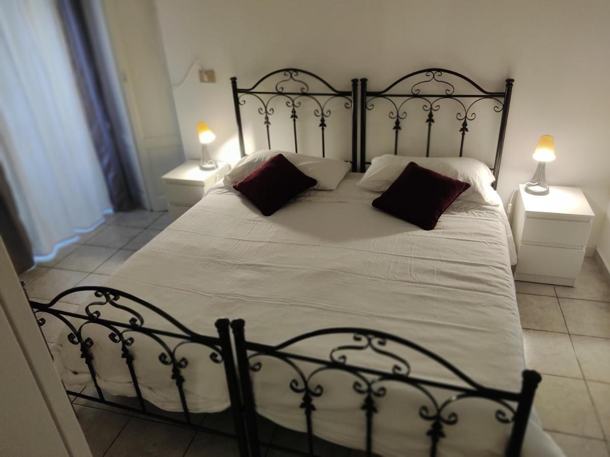Crispi Accomodation B&B Катания Екстериор снимка